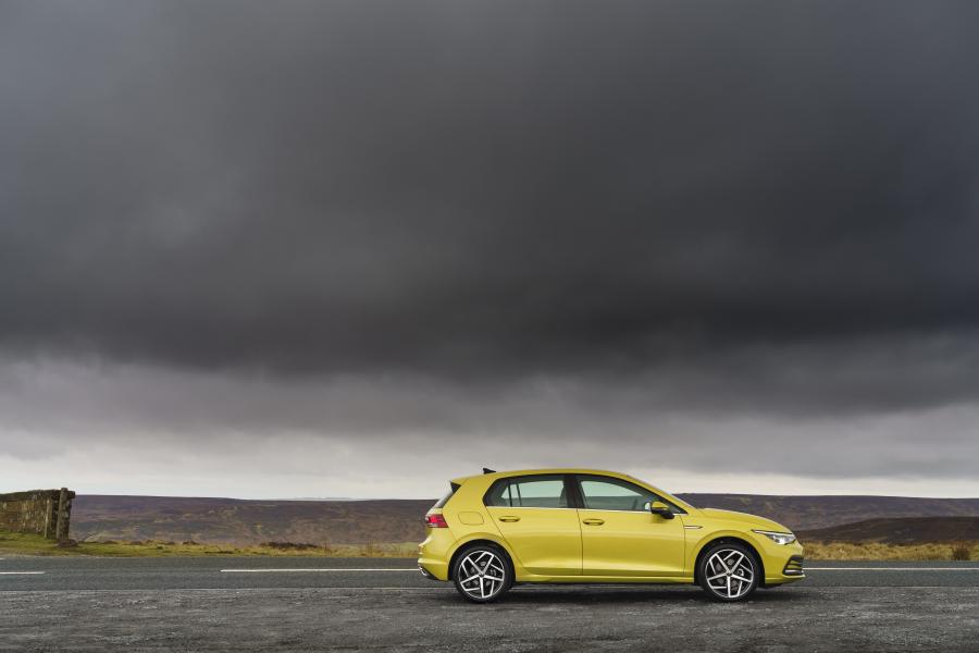  Volkswagen Golf Style 2020 года  (UK) (фото 23 из 40)